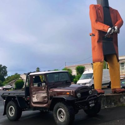 This week we have @toms_phat45 with his awsome 45 series ute sitting pretty on a set of Savs.
Specs:
1978 fj45 cruiser cab 
1988 GQ chassis 
LS3 
4 link rear 
Custom paint job
#lstheworld #gqpatrol #45series #cruiser #cruisercountry