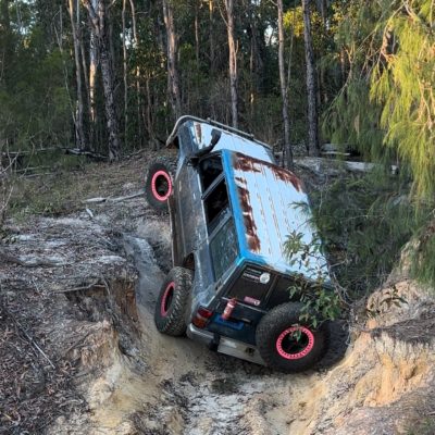 Not every rig of the week needs to be “well looked after” 
@thepissbuss has aquired himself a new toy he calls thecrackbuss,
Specs:
Stock standard rb30 gq patrol
37 inch @maxxis.tyres.australia razors 
Custom powder coated @allied.wheels savvana beadlocks
And can’t forget the @ecoxgear_australia sound system 
#nissan #nissanpatrol #gq #gqwagon #rb30 #37s #bushbasher #trailrig #mud #4x4 #4wd #offroad